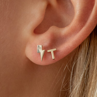 Initial Stud Earring White Gold