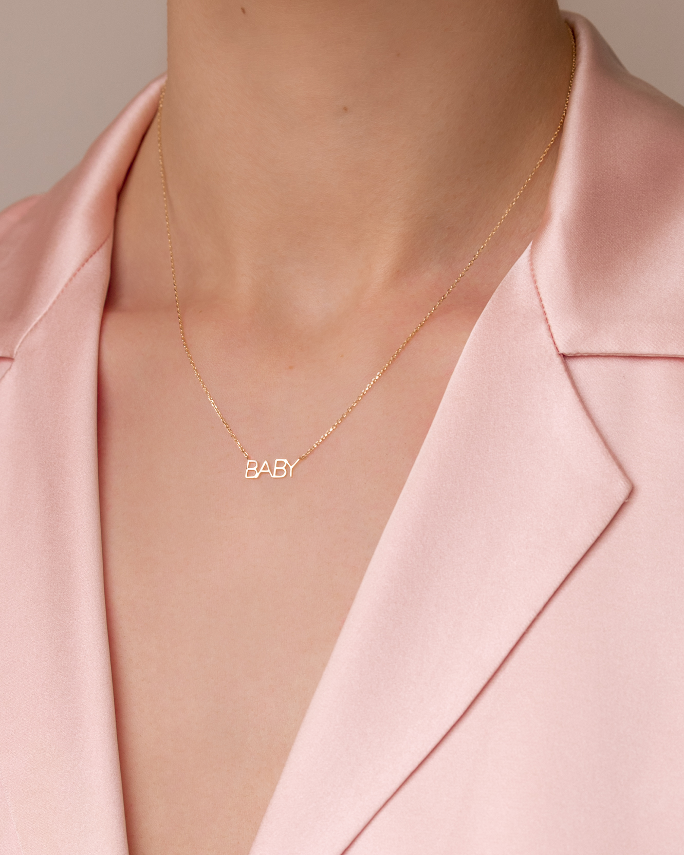 Nameplate Baby Necklace Yellow Gold