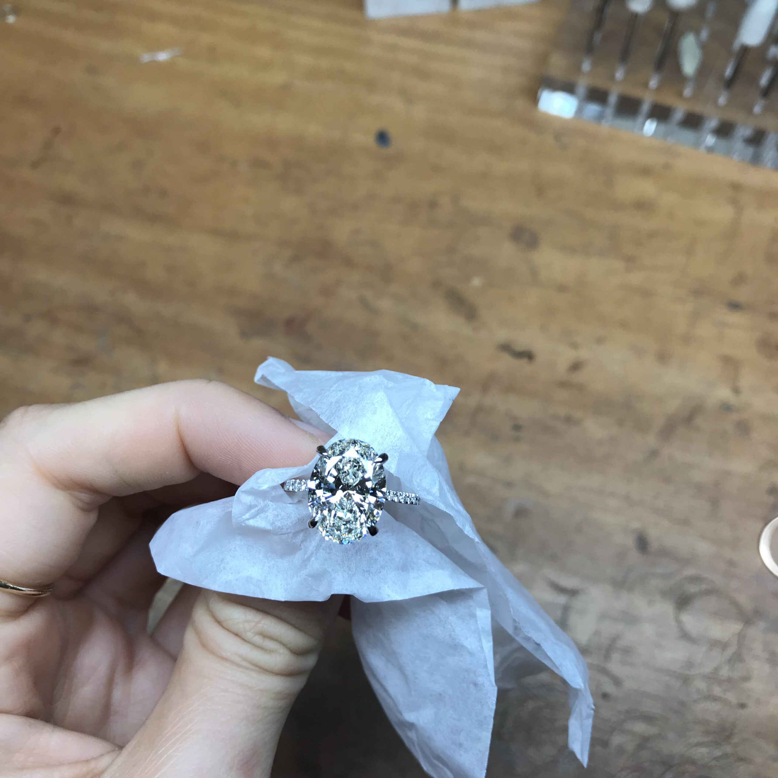 Oval Diamond Engagement ring