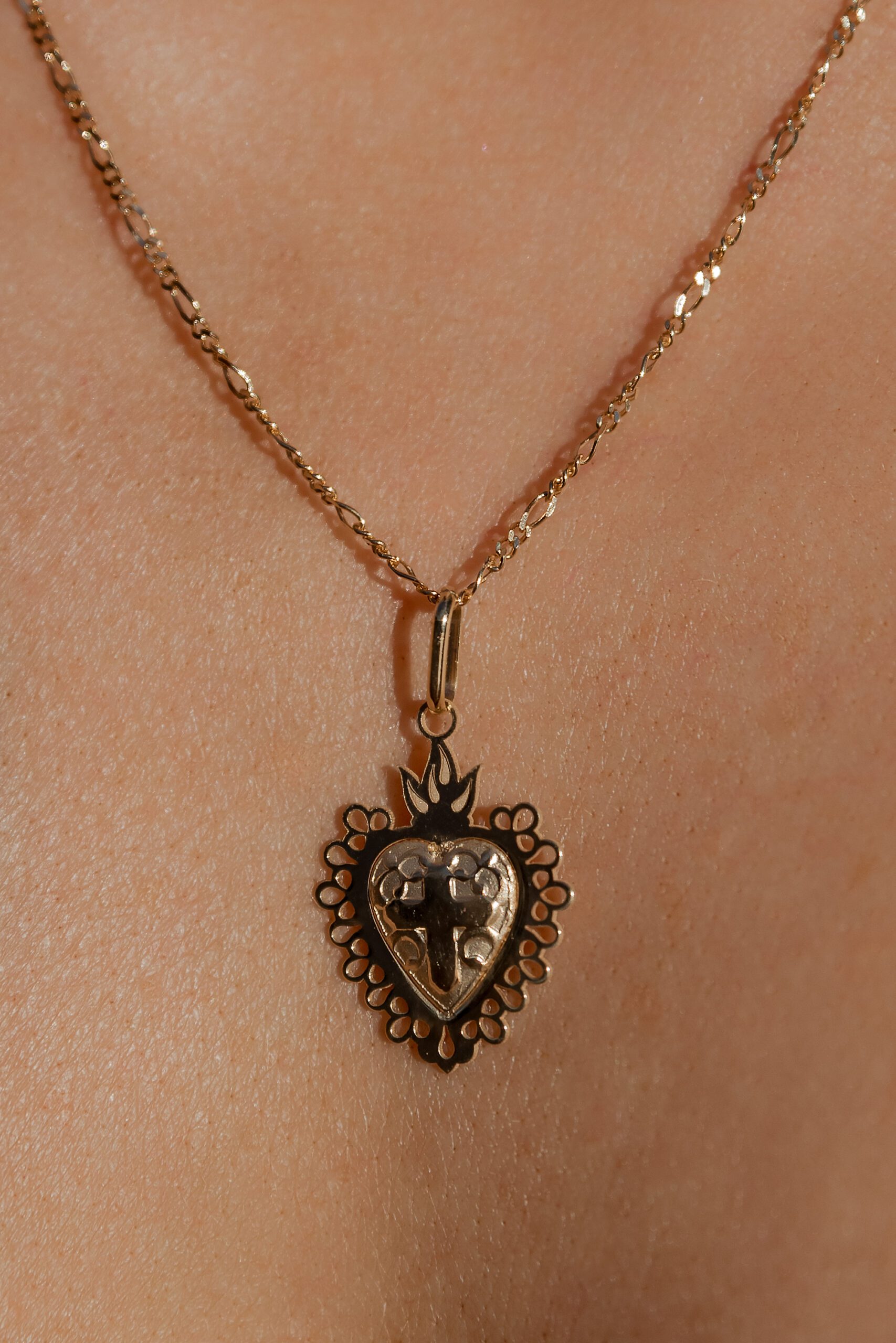 Devotion Heart Pendant 14k Yellow Gold