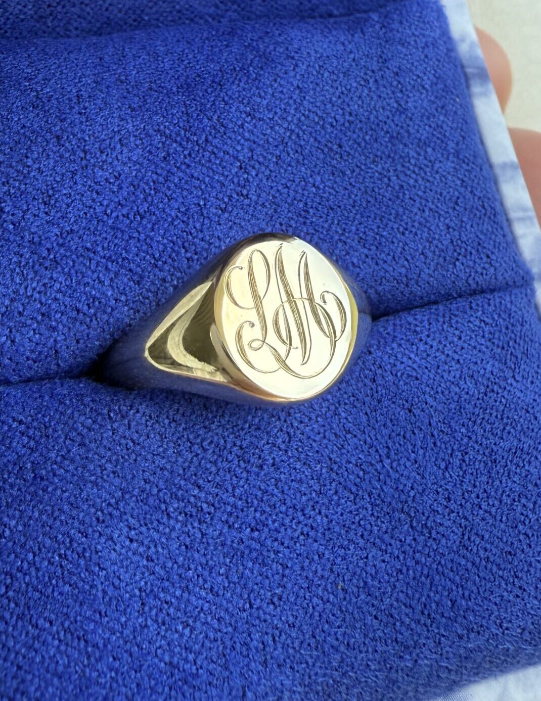 Signet Hand-Engraving, Double Letter