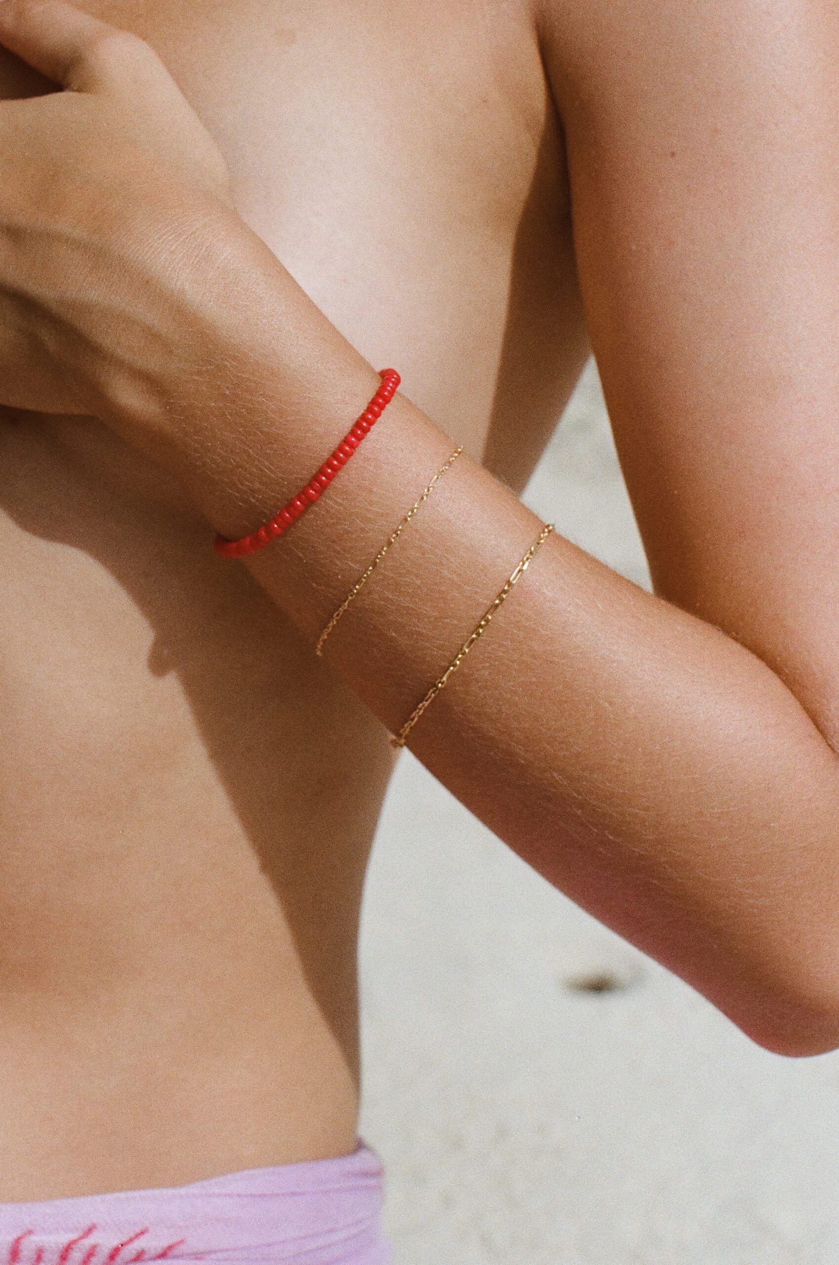 Glimmer Petite Bracelet 9k Yellow Gold